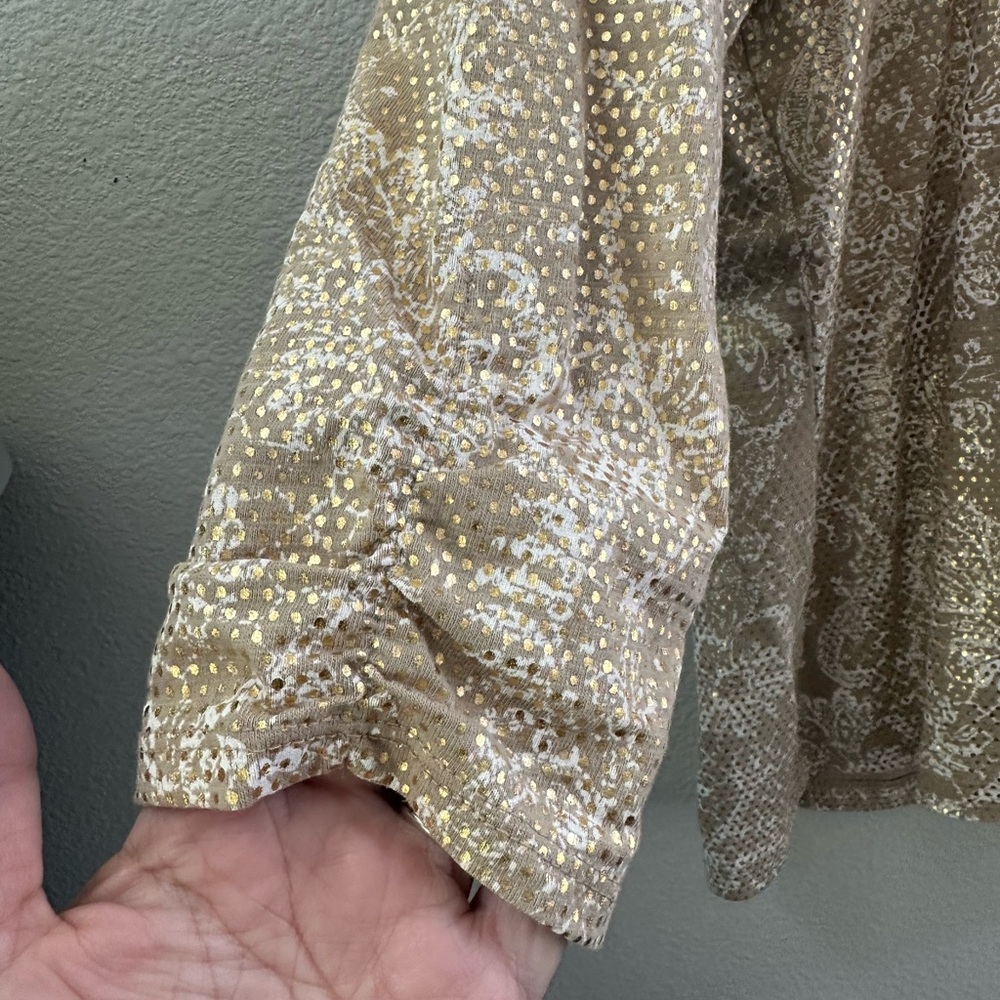 Zenergy by Chico’s gold & white floral foil polka dot print knit top 2 - Picture 2 of 7